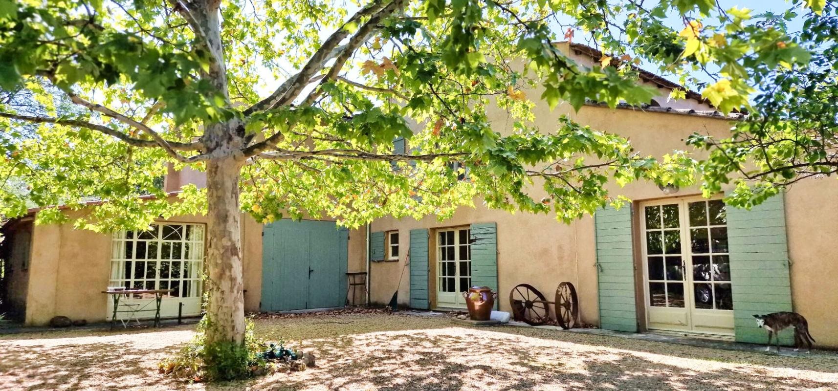 Maison à vendre, 355m², Le Muy
