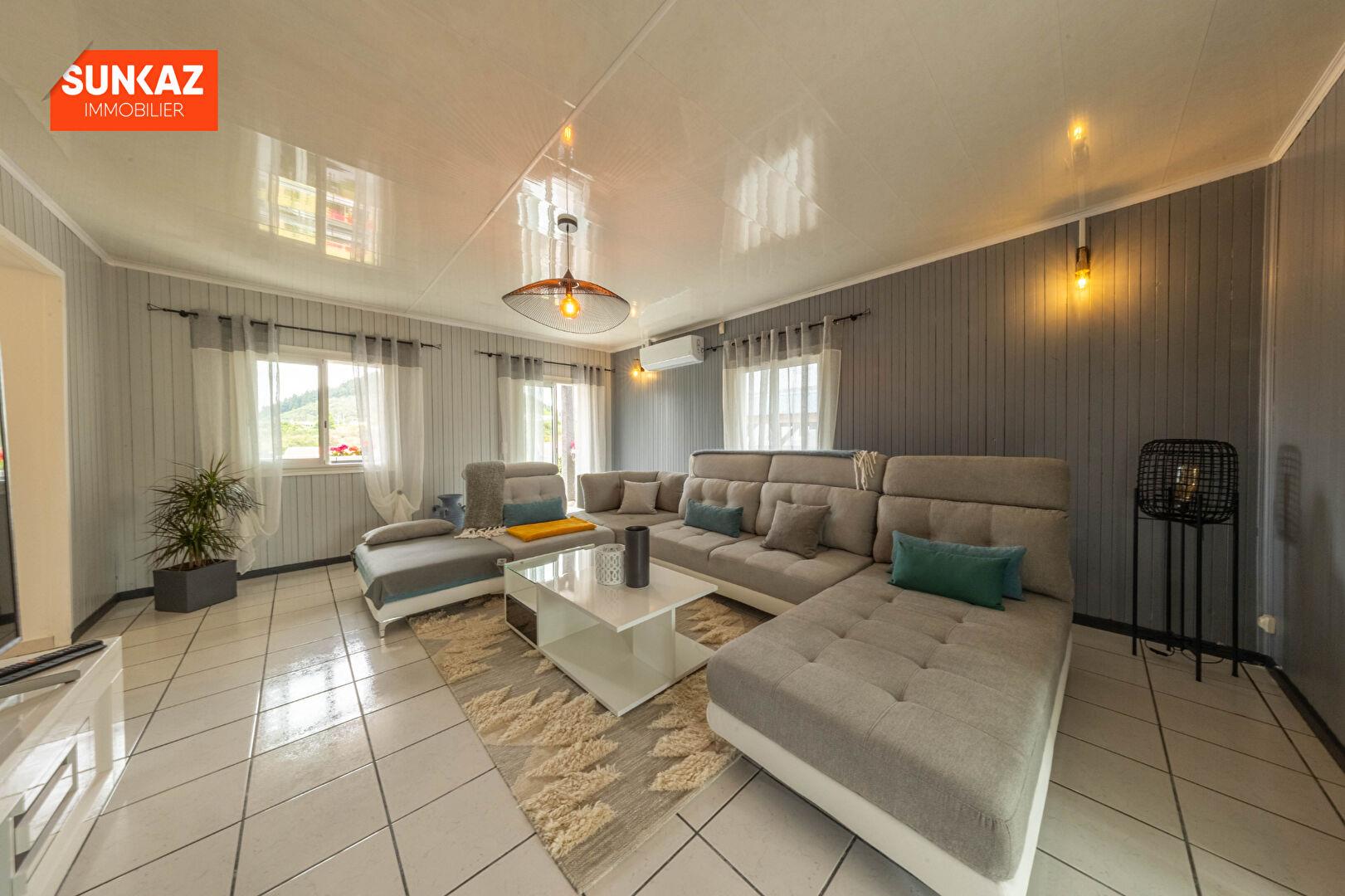 Maison à vendre, 141m², Le Tampon