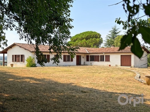 Maison 5 pièces 192 m² · à Fleurance · 192 m² · 275 000 €