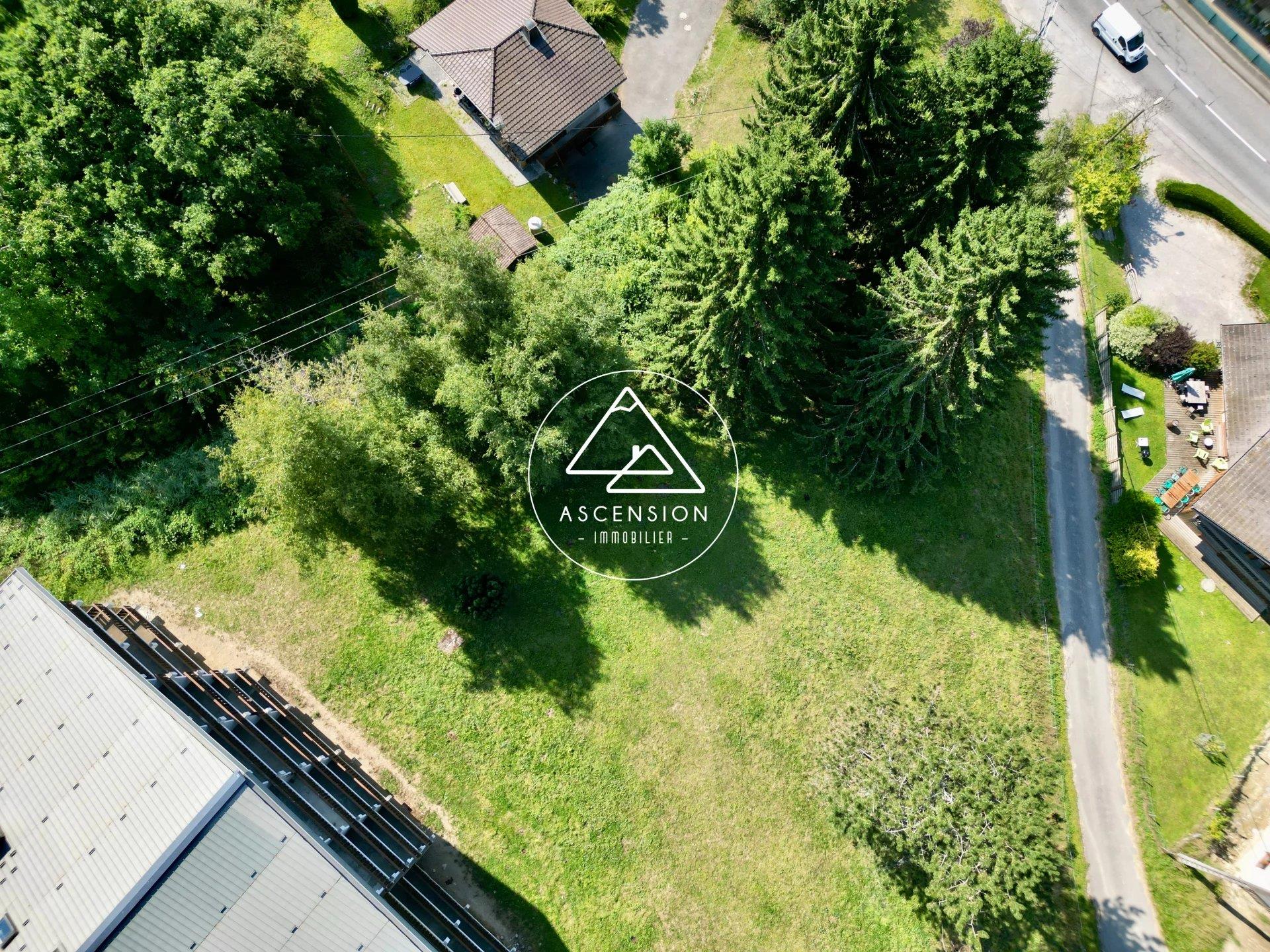 Building Plot for Sale of 717 sqm – Saint-Jean-d’Aulps (Abbaye District) - Vue 2
