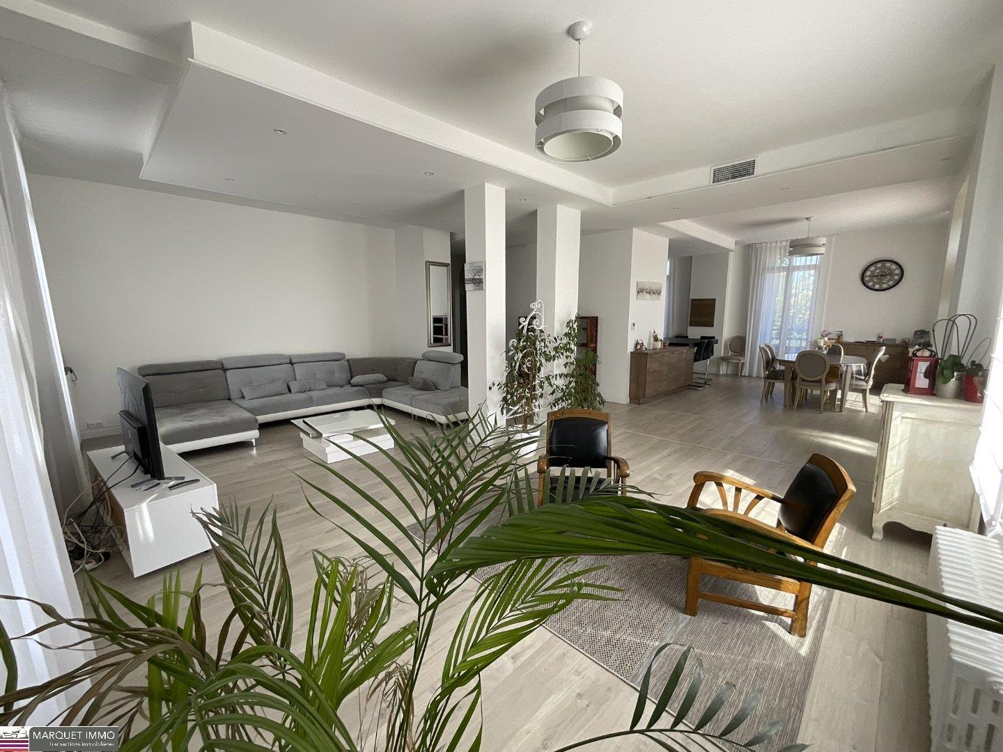 Maison à vendre, 246m², Béziers