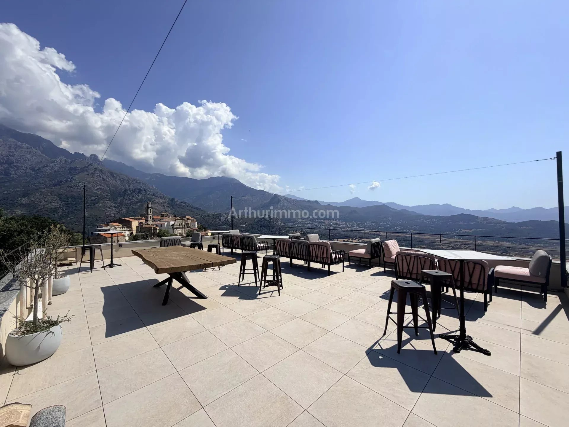Maison à vendre, 196m², Zilia
