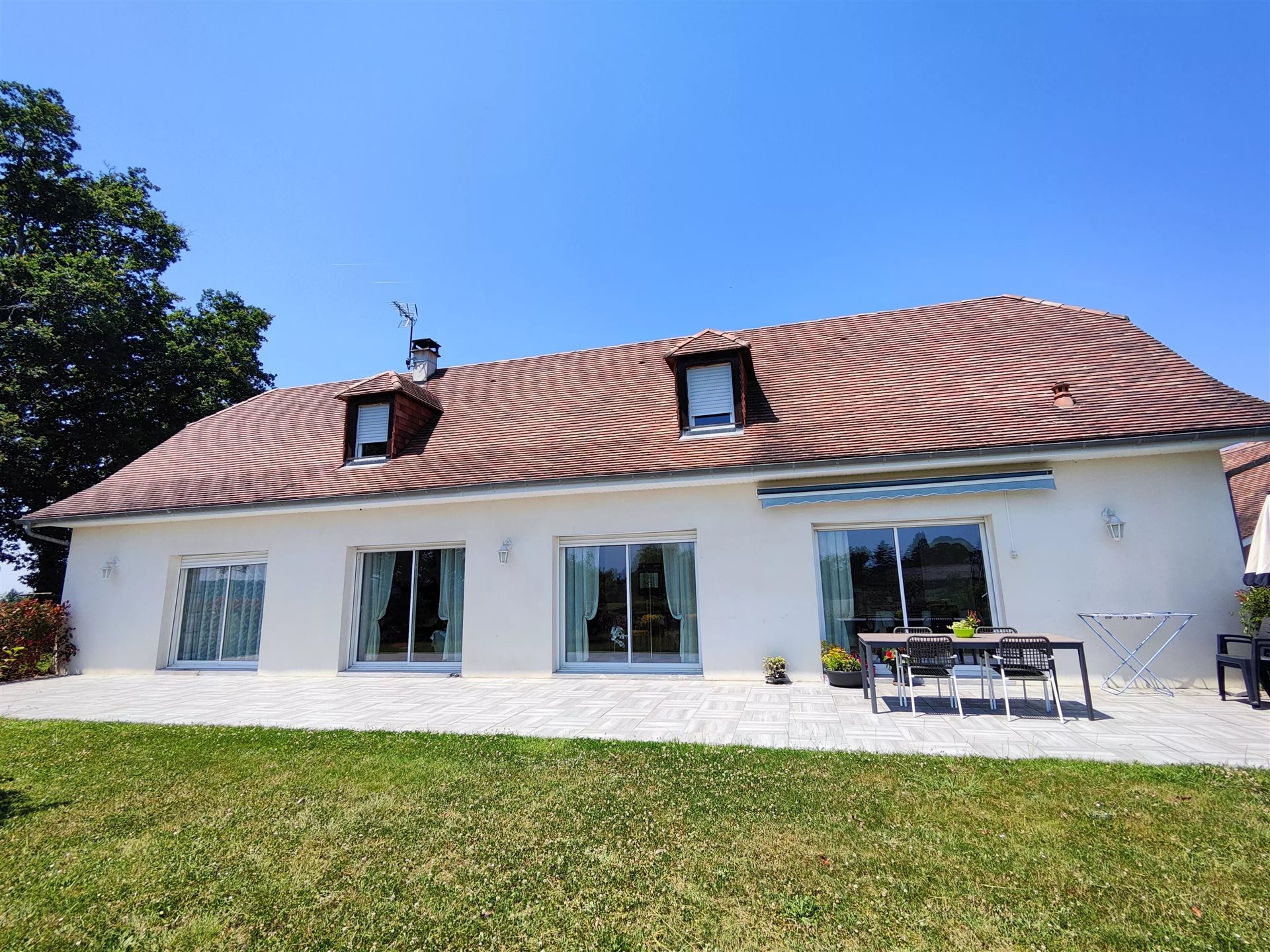 Maison à vendre, 210m², Sauveterre-de-Béarn