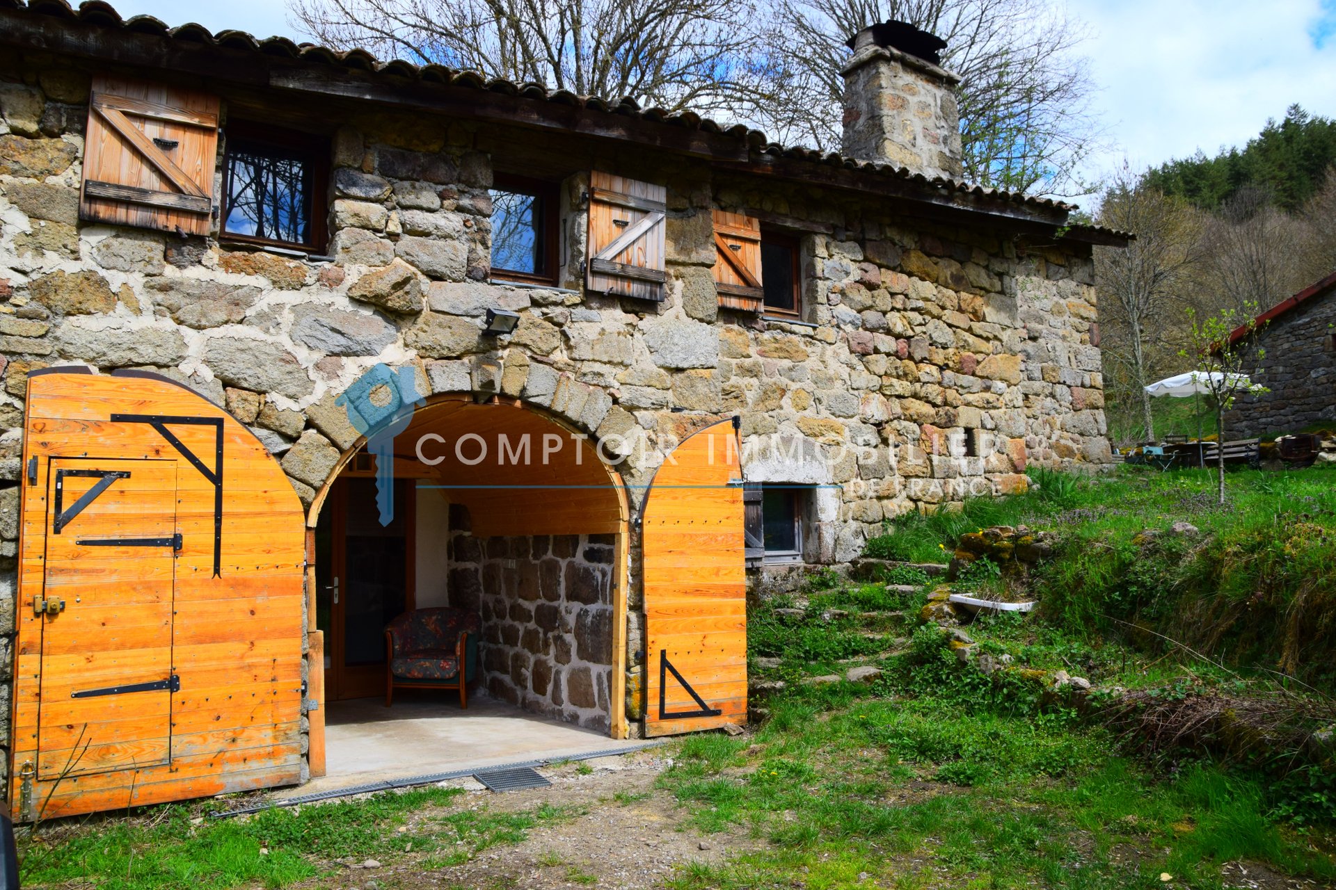 Maison à vendre, 195m², Le Lac-d'Issarlès