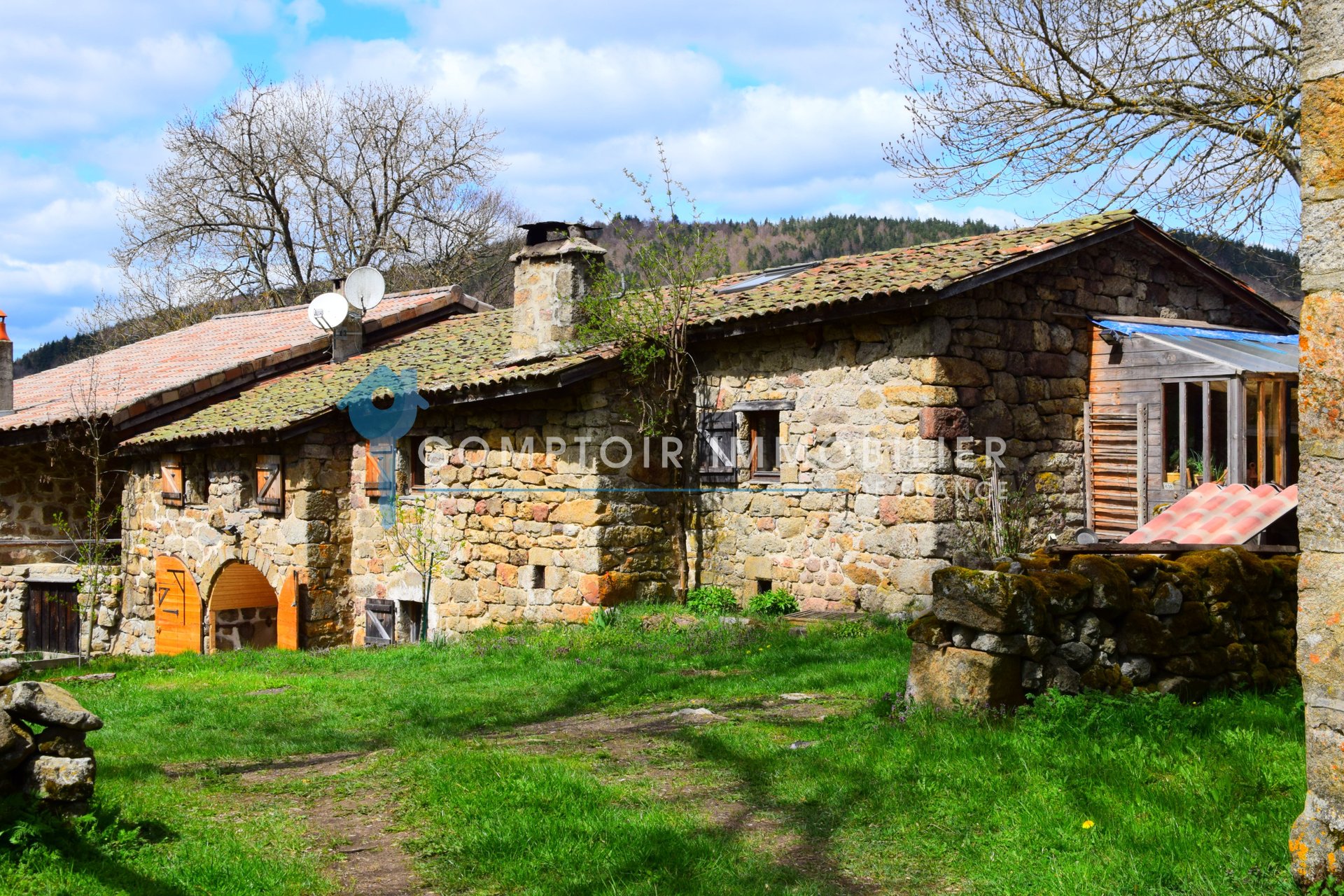 Maison à vendre, 195m², Le Lac-d'Issarlès