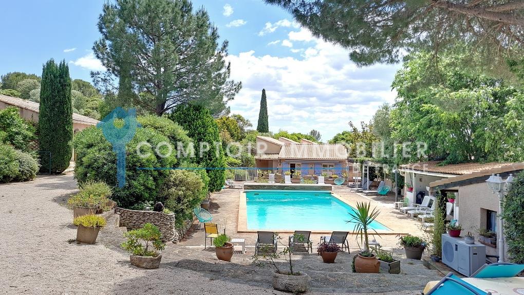Maison à vendre, 409m², Nîmes