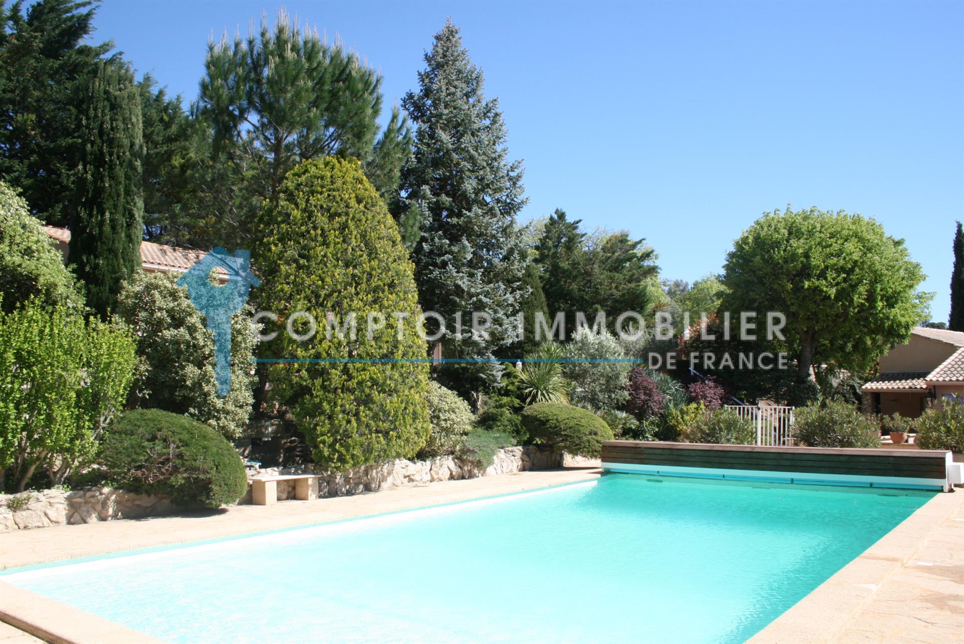 Maison à vendre, 409m², Nîmes