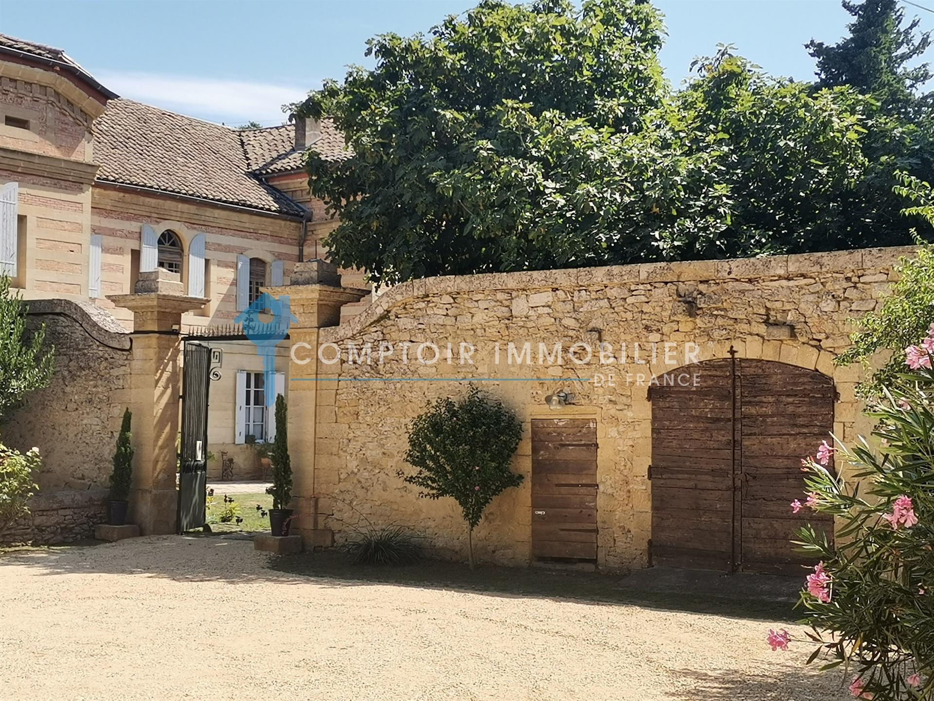 Maison à vendre, 460m², Uzès