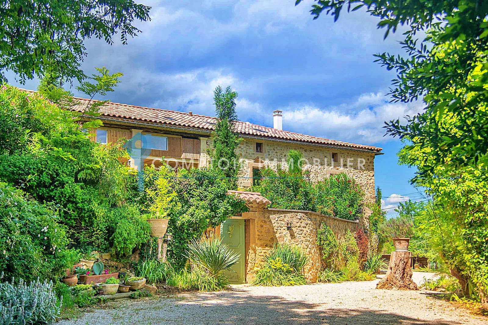 Maison à vendre, 571m², Sabran