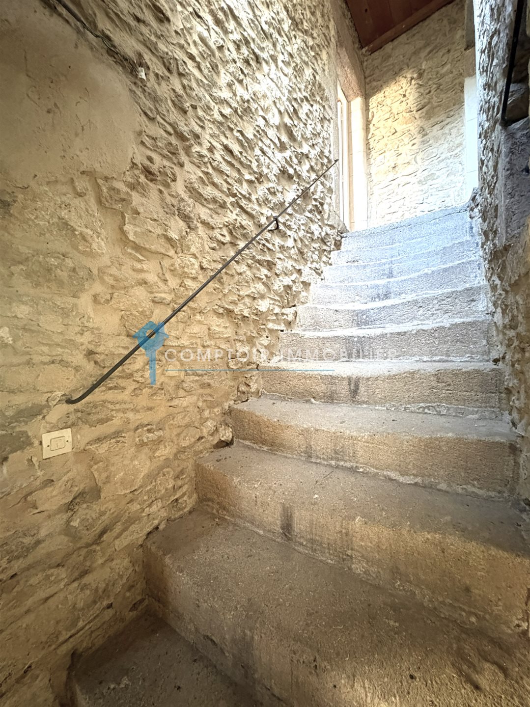 Maison à vendre, 120m², Laudun-l'Ardoise
