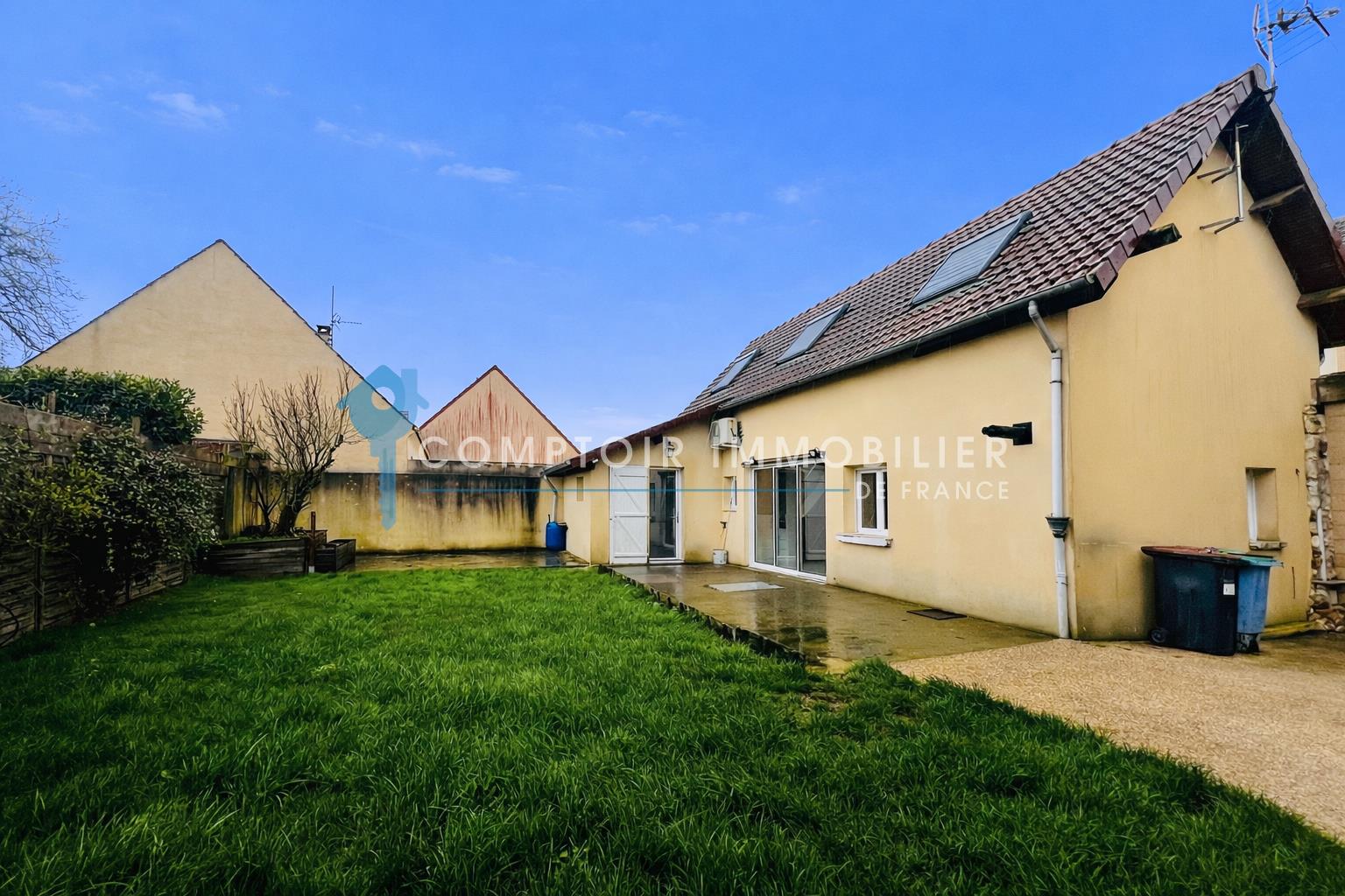 Maison à vendre, 85m², Ardelu