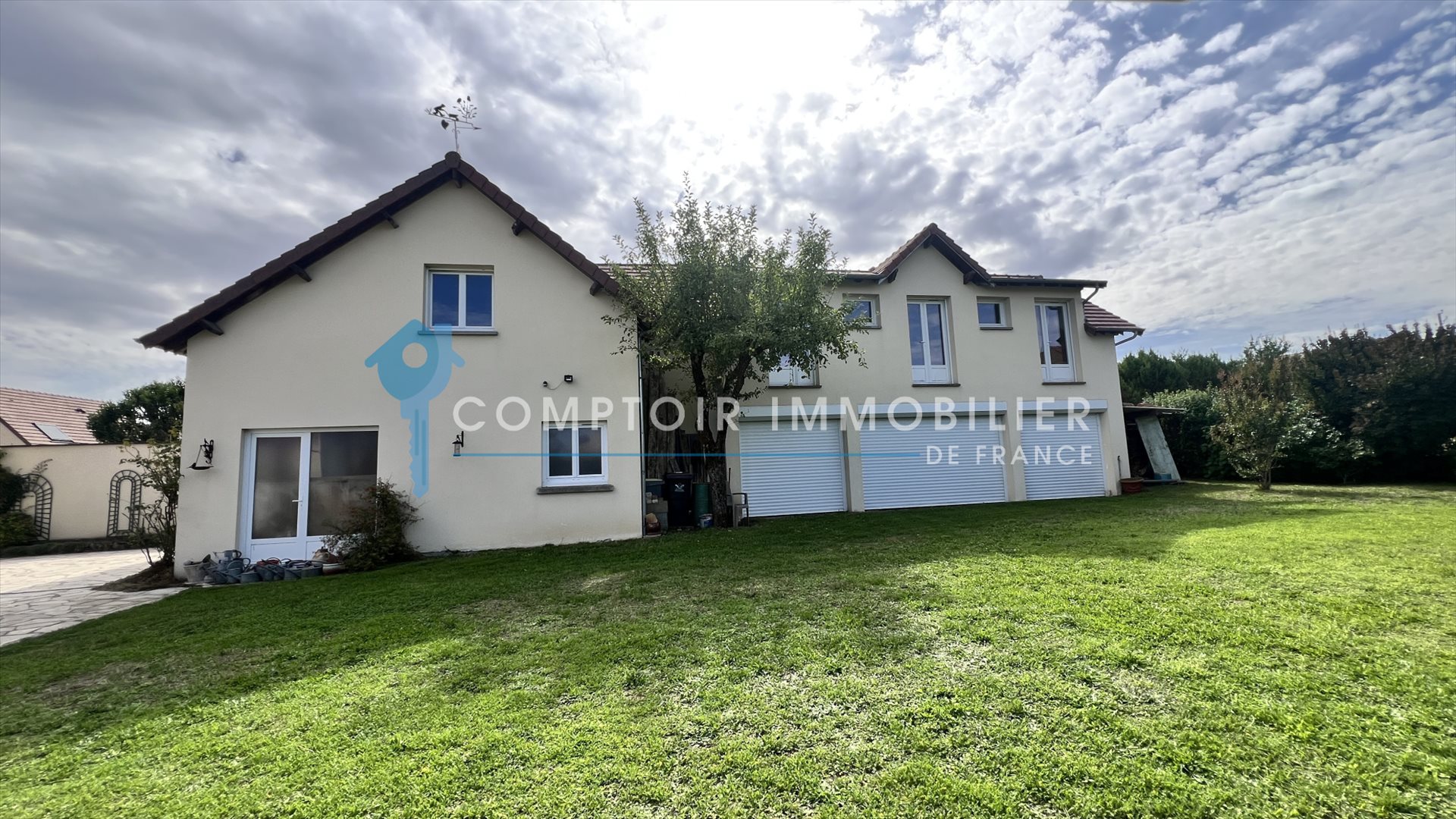 Maison à vendre, 260m², D'Huison-Longueville