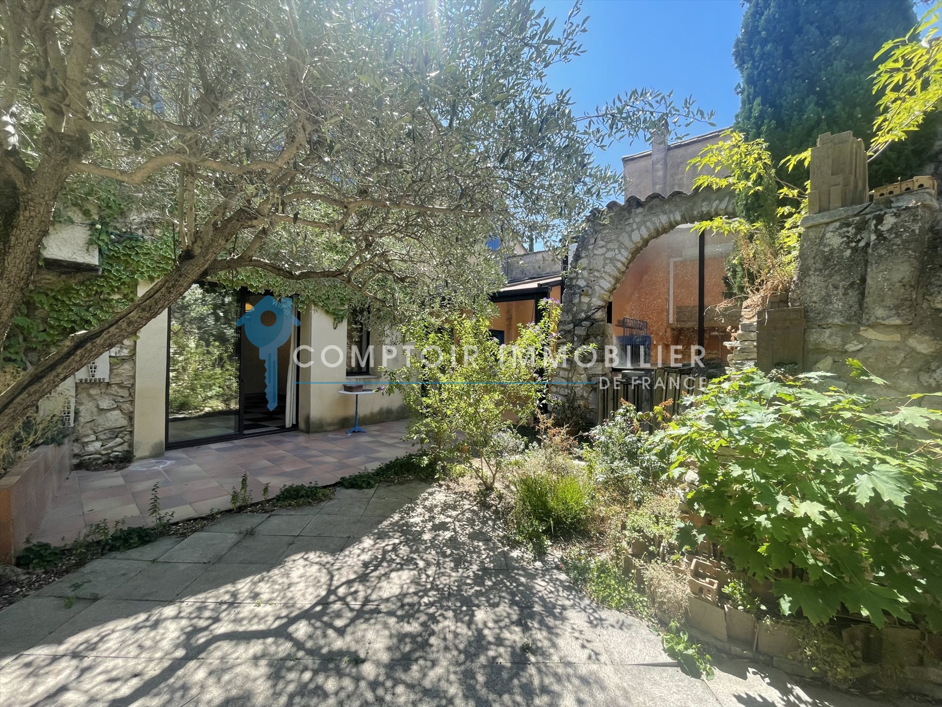 Maison à vendre, 205m², La Garde-Adhémar
