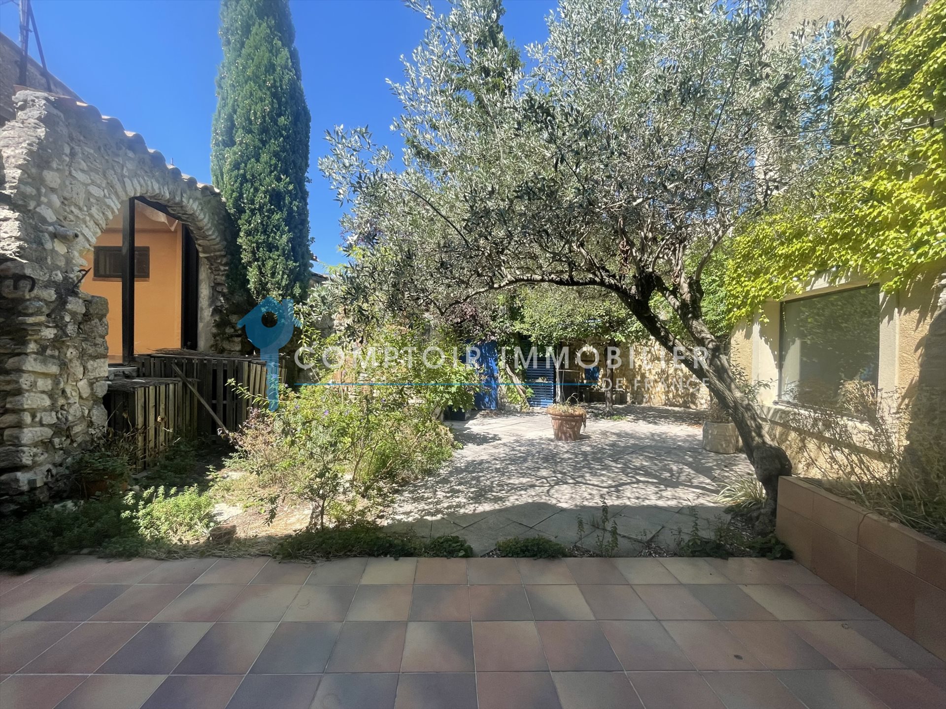 Maison à vendre, 205m², La Garde-Adhémar