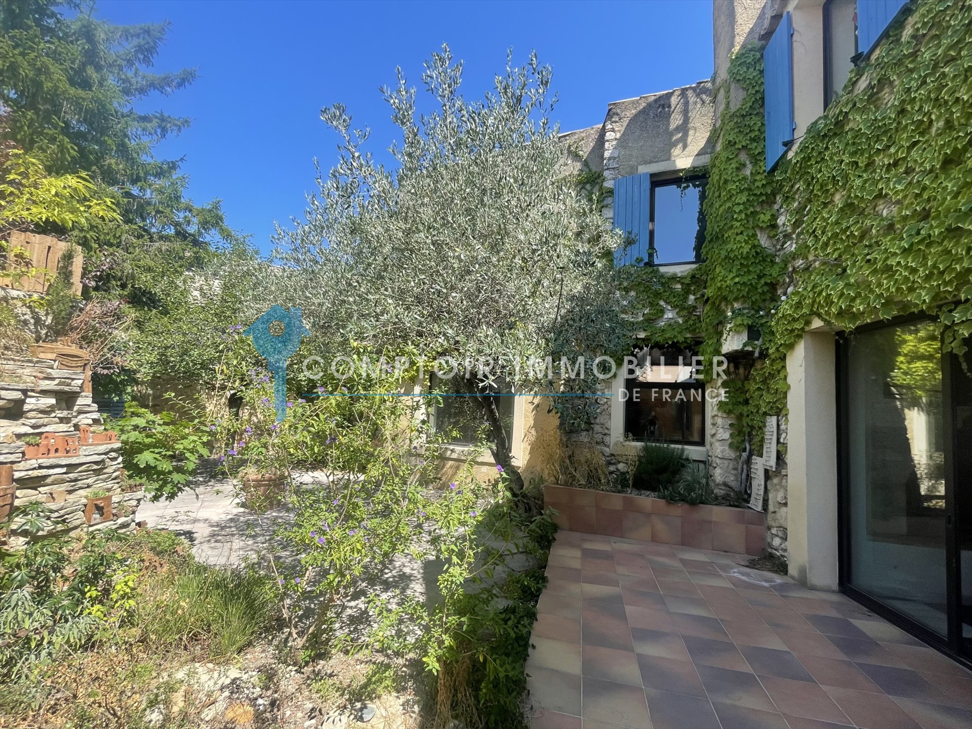 Maison à vendre, 205m², La Garde-Adhémar