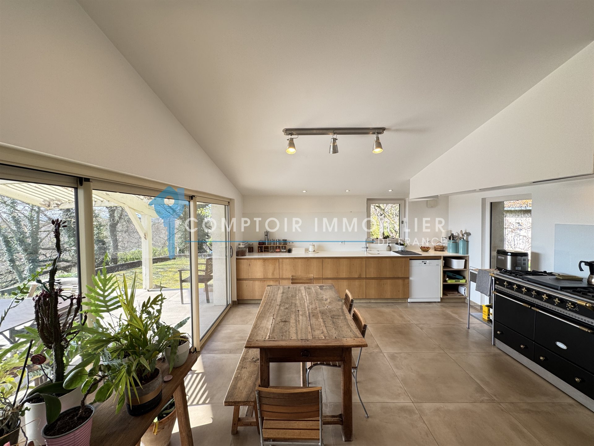 Maison à vendre, 195m², Romans-sur-Isère