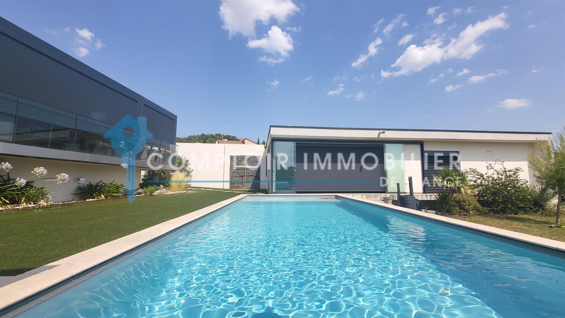 Maison à vendre, 220m², Saint-Privat-des-Vieux