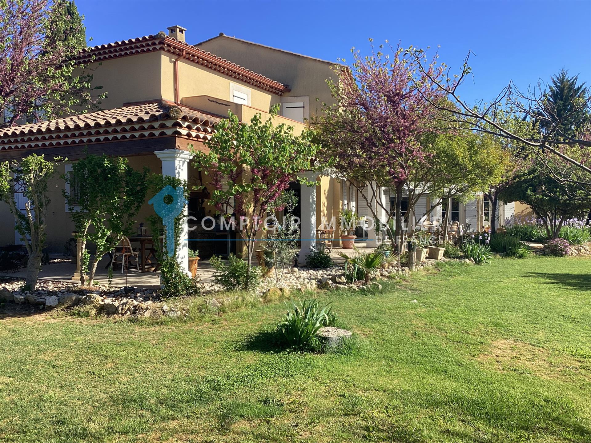 Maison à vendre, 230m², Nîmes