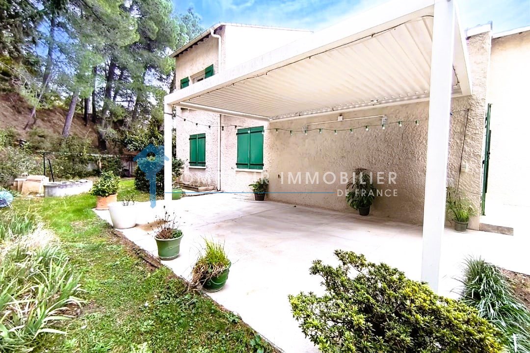 Maison à vendre, 151m², Aramon