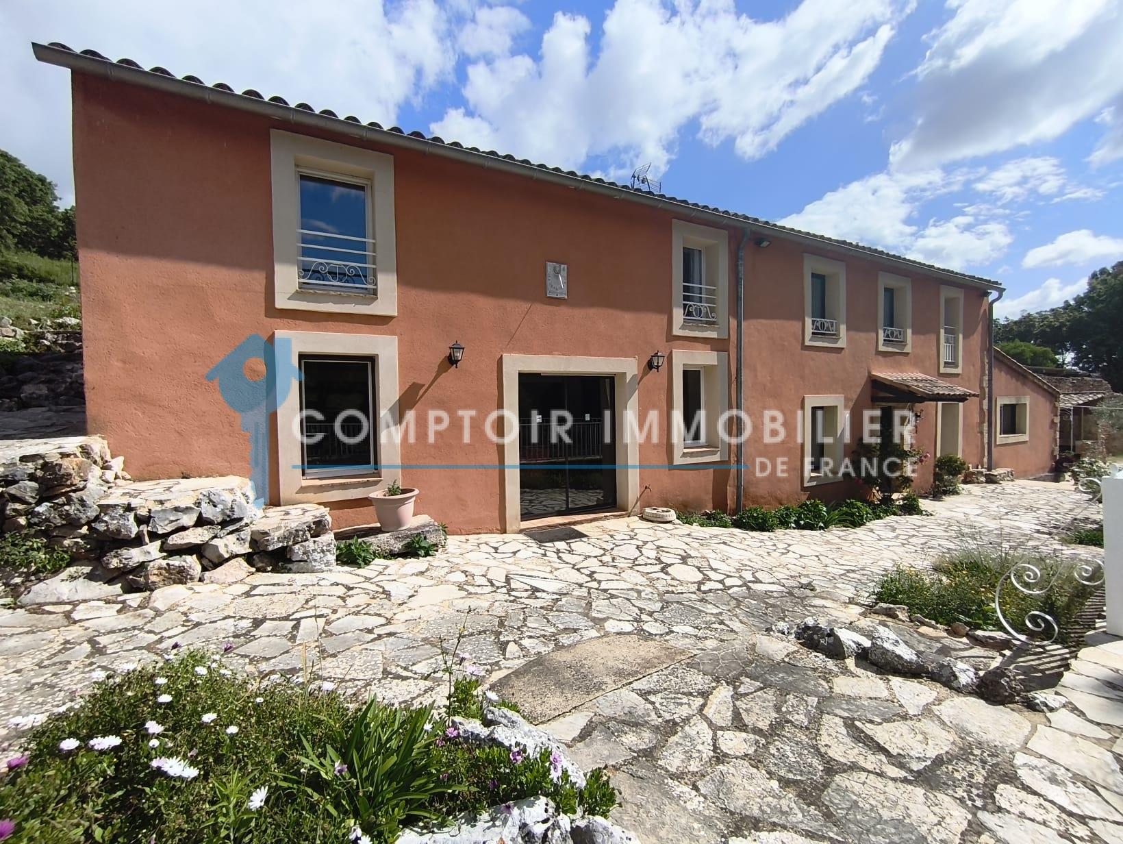 Maison à vendre, 260m², Rochefort-du-Gard