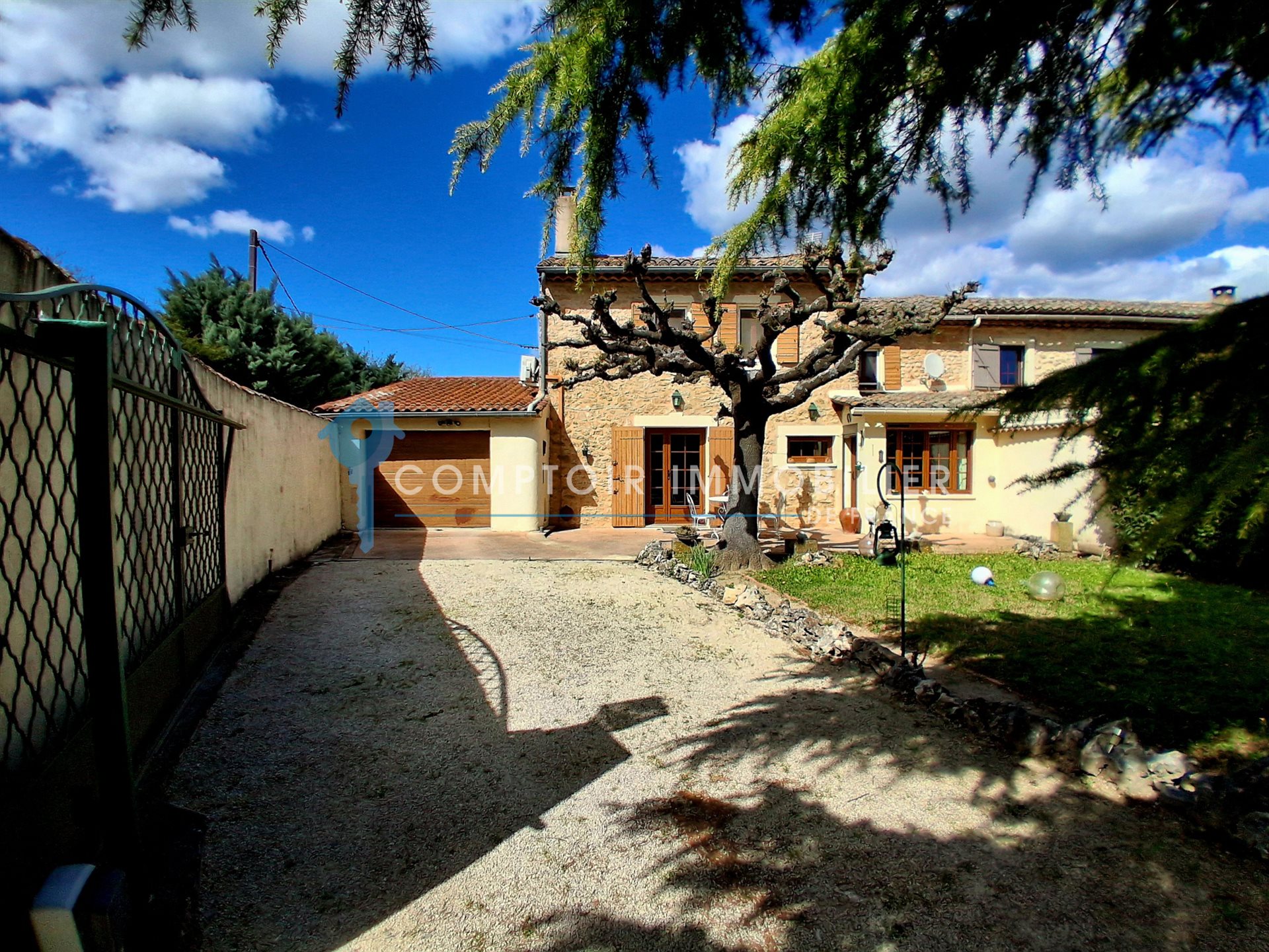 Maison à vendre, 84m², Robion
