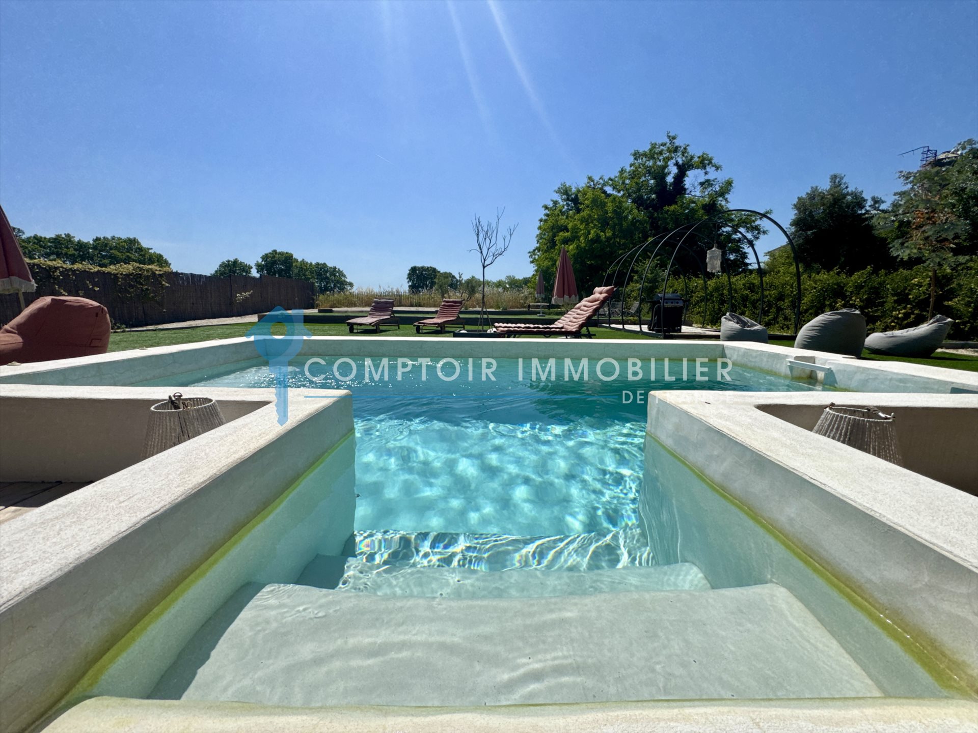 Maison à vendre, 120m², Clarensac
