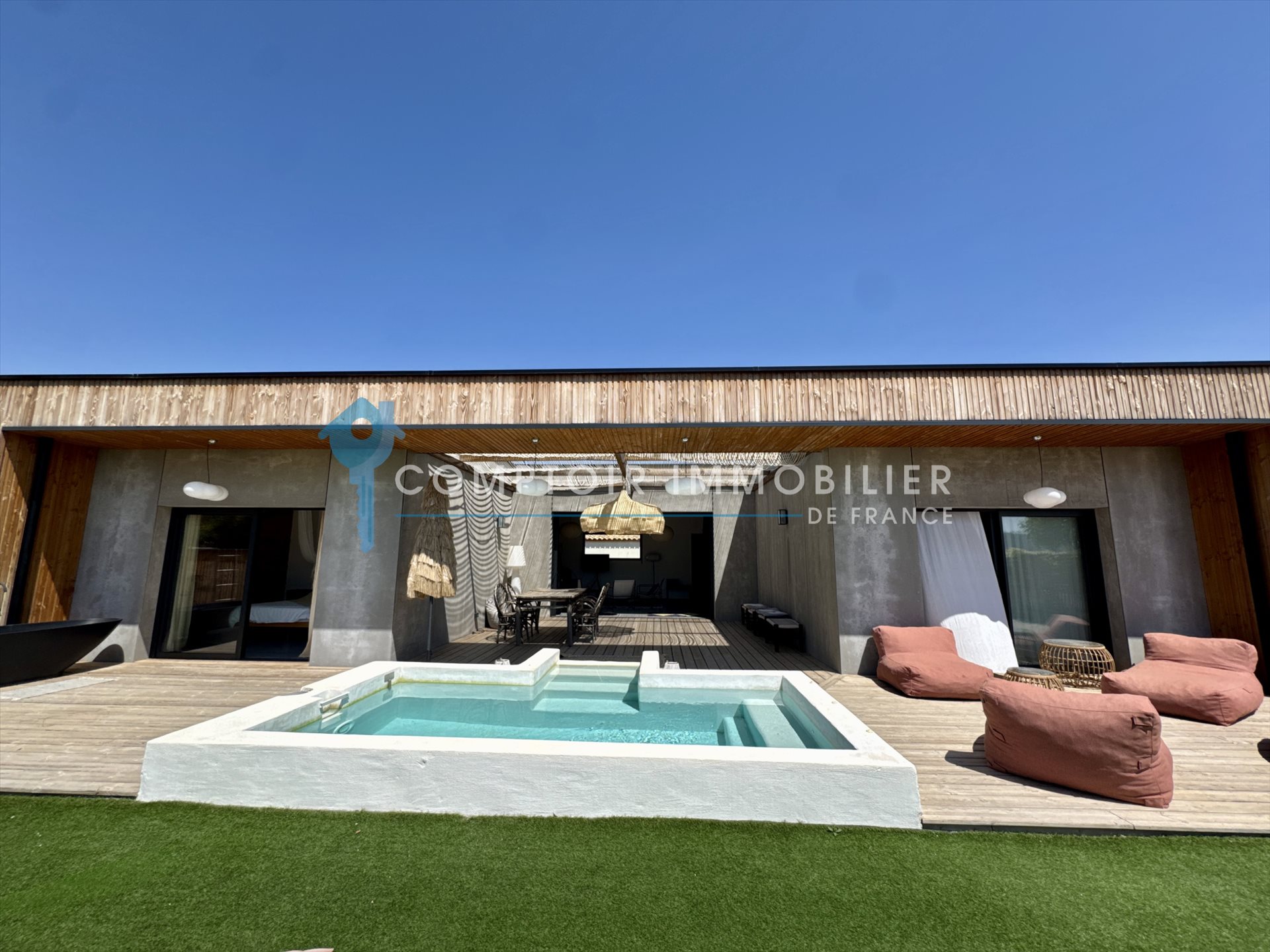 Maison à vendre, 120m², Clarensac