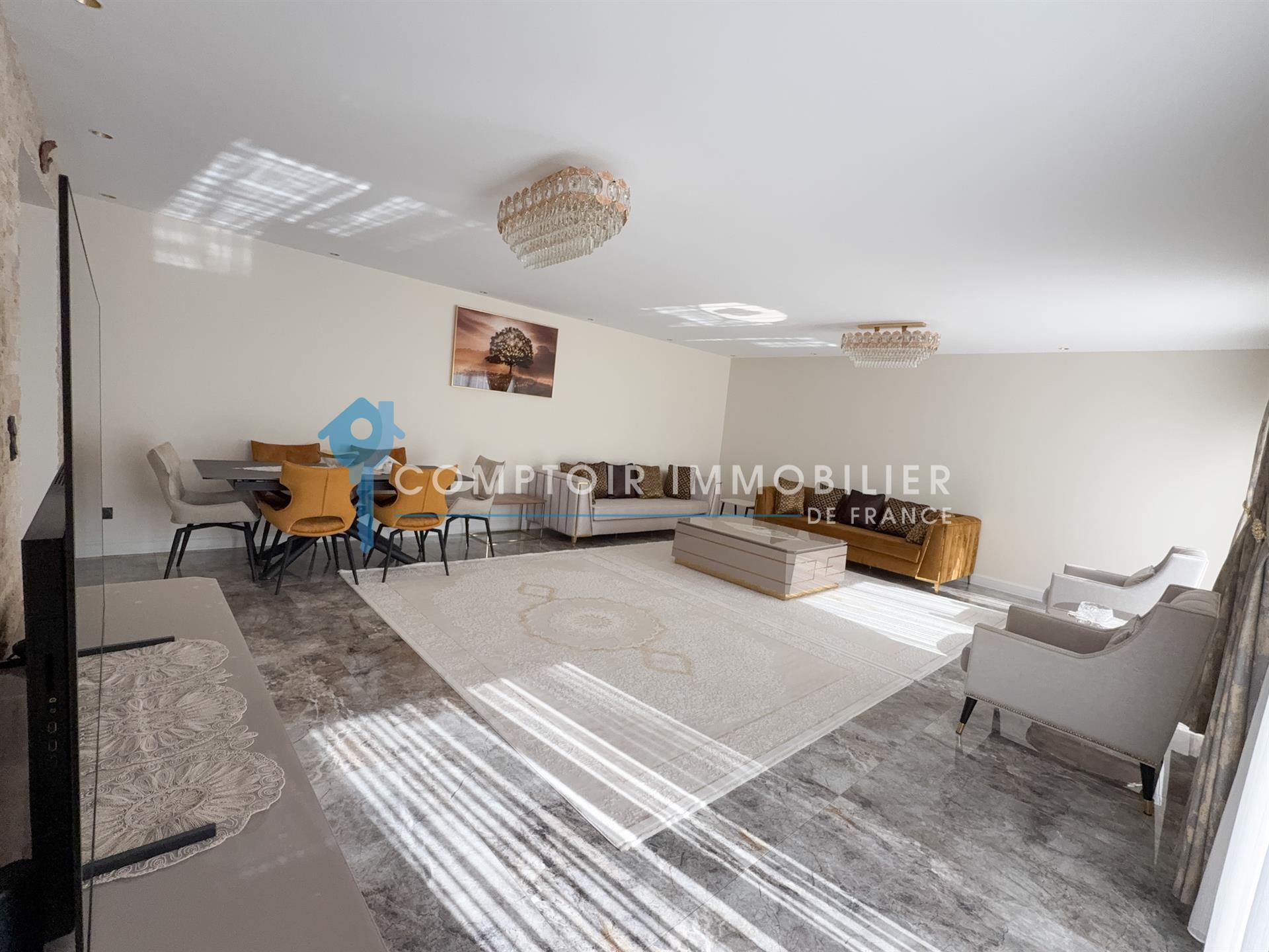 Maison à vendre, 244m², Marignane