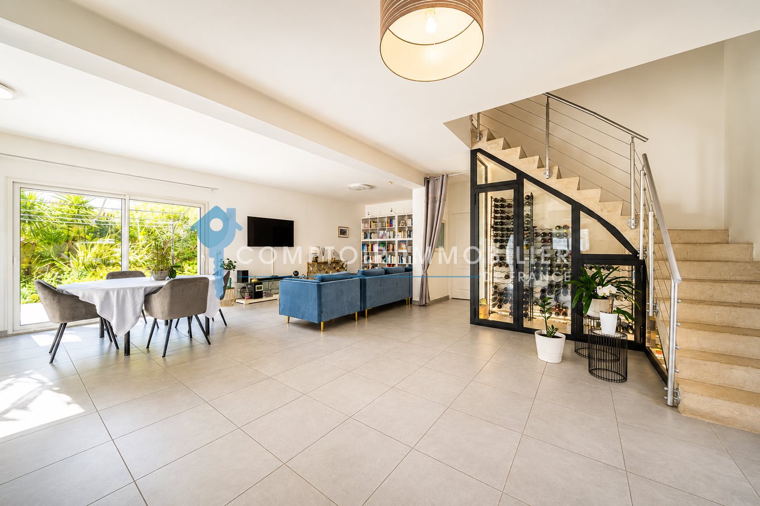 Maison à vendre, 200m², Saint-Mitre-les-Remparts