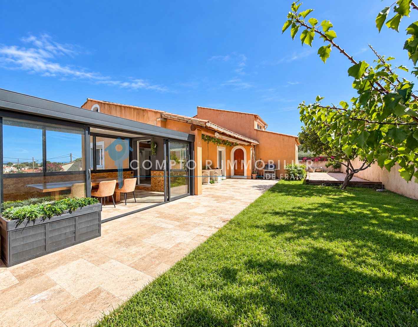 Maison à vendre, 125m², Saint-Mitre-les-Remparts