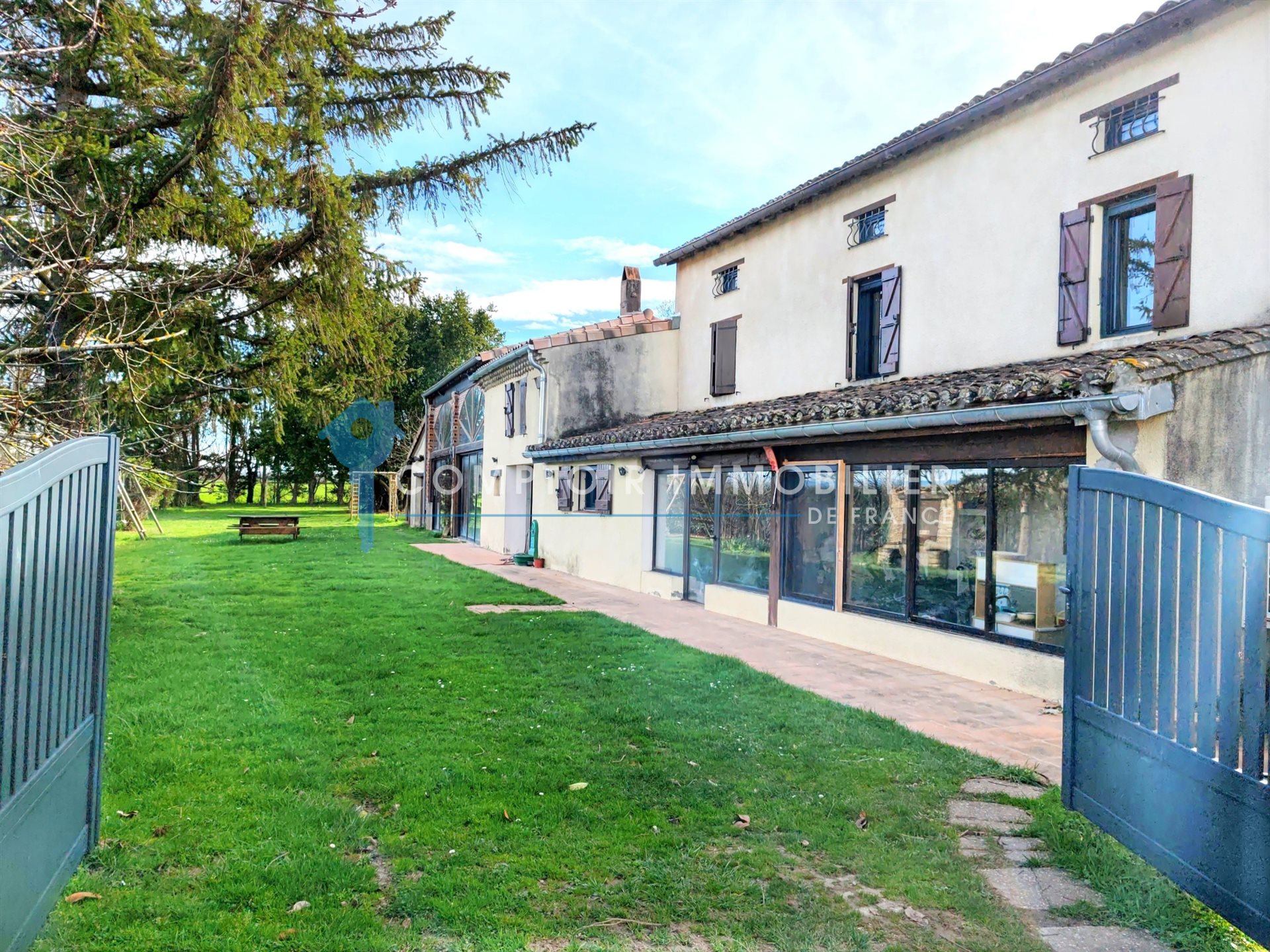 Maison à vendre, 218m², Saint-Félix-Lauragais