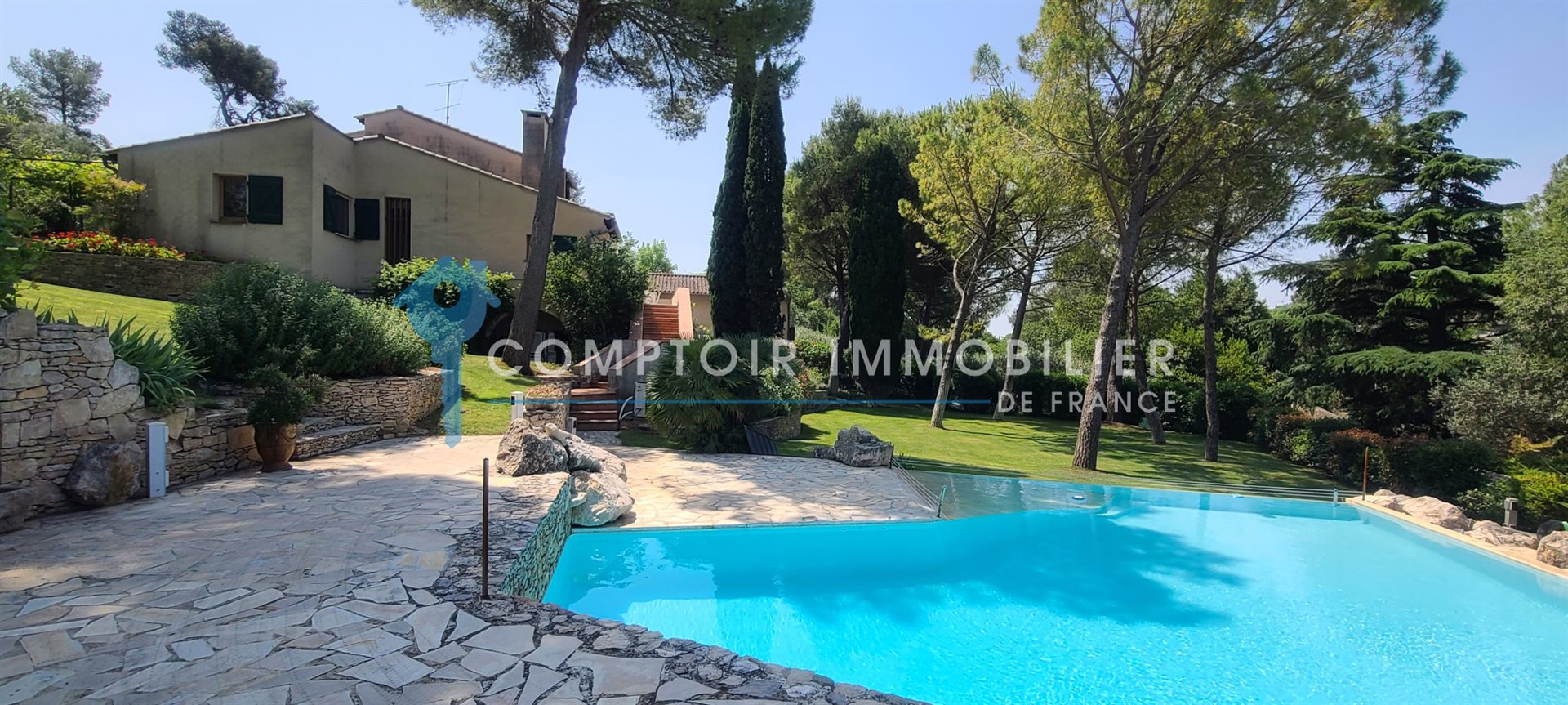 Maison à vendre, 261m², Nîmes