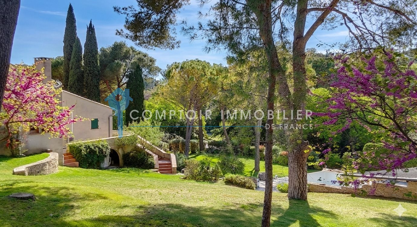 Maison à vendre, 261m², Nîmes