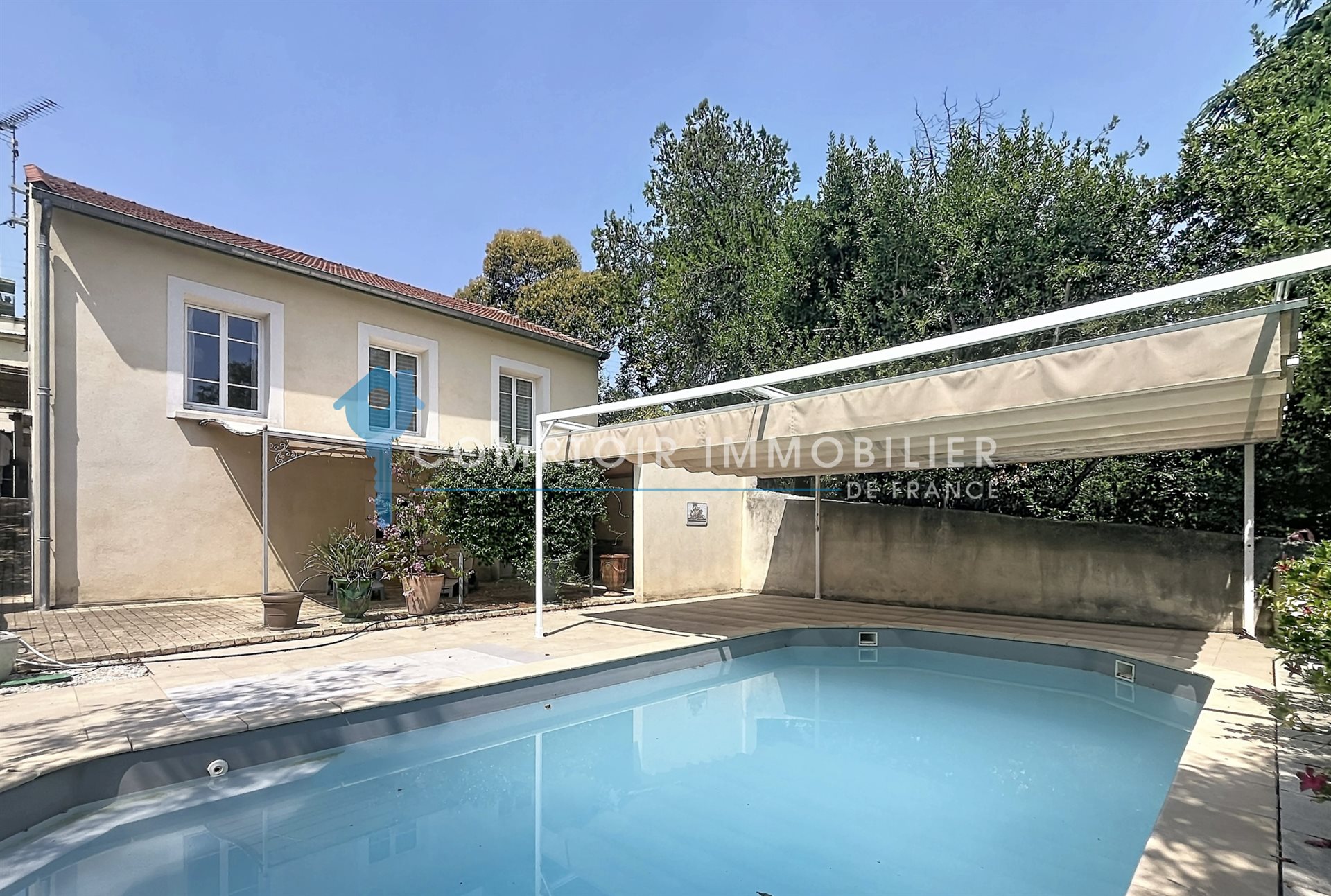Maison à vendre, 104m², Nîmes