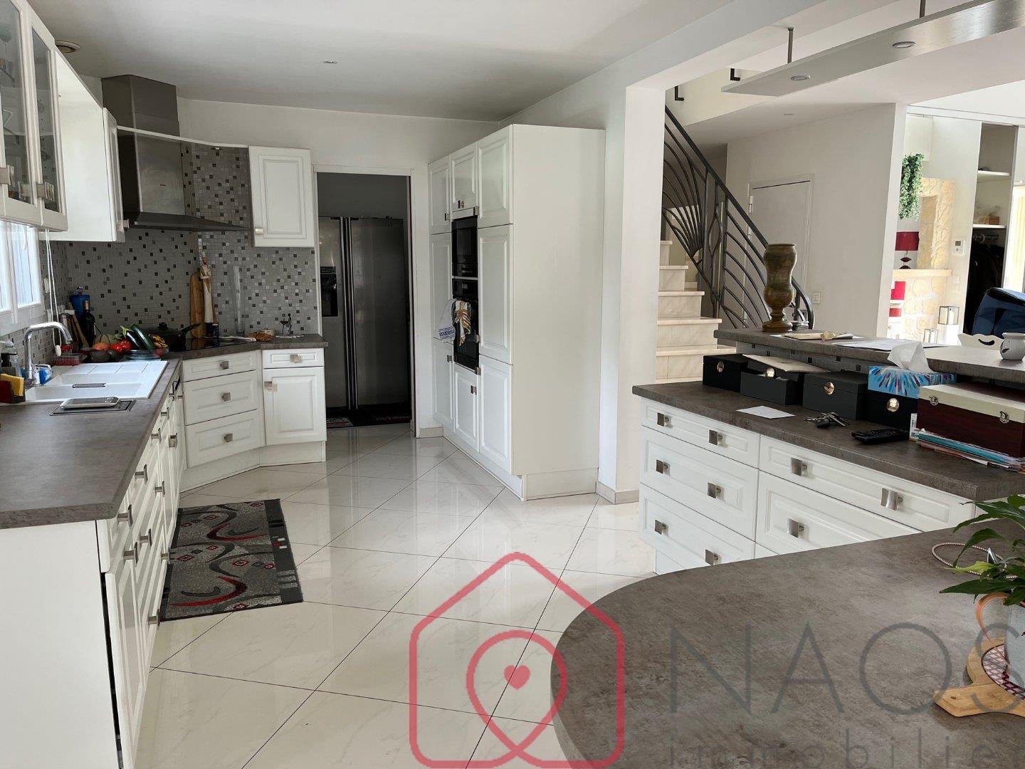 Maison à vendre, 260m², Saint-Pierre-lès-Nemours