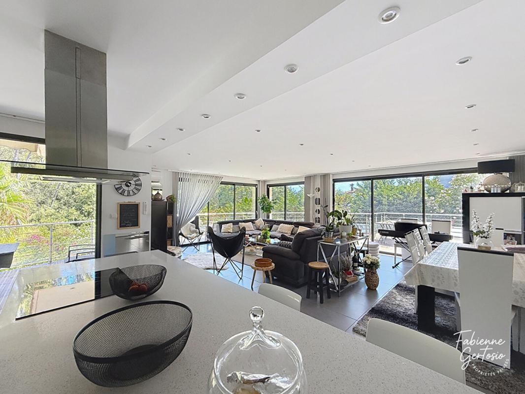 Maison à vendre, 240m², La Valette-du-Var