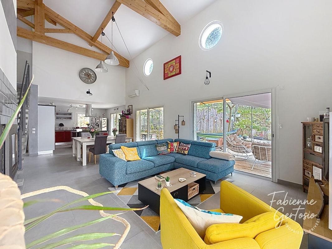 Maison à vendre, 131m², Solliès-Toucas
