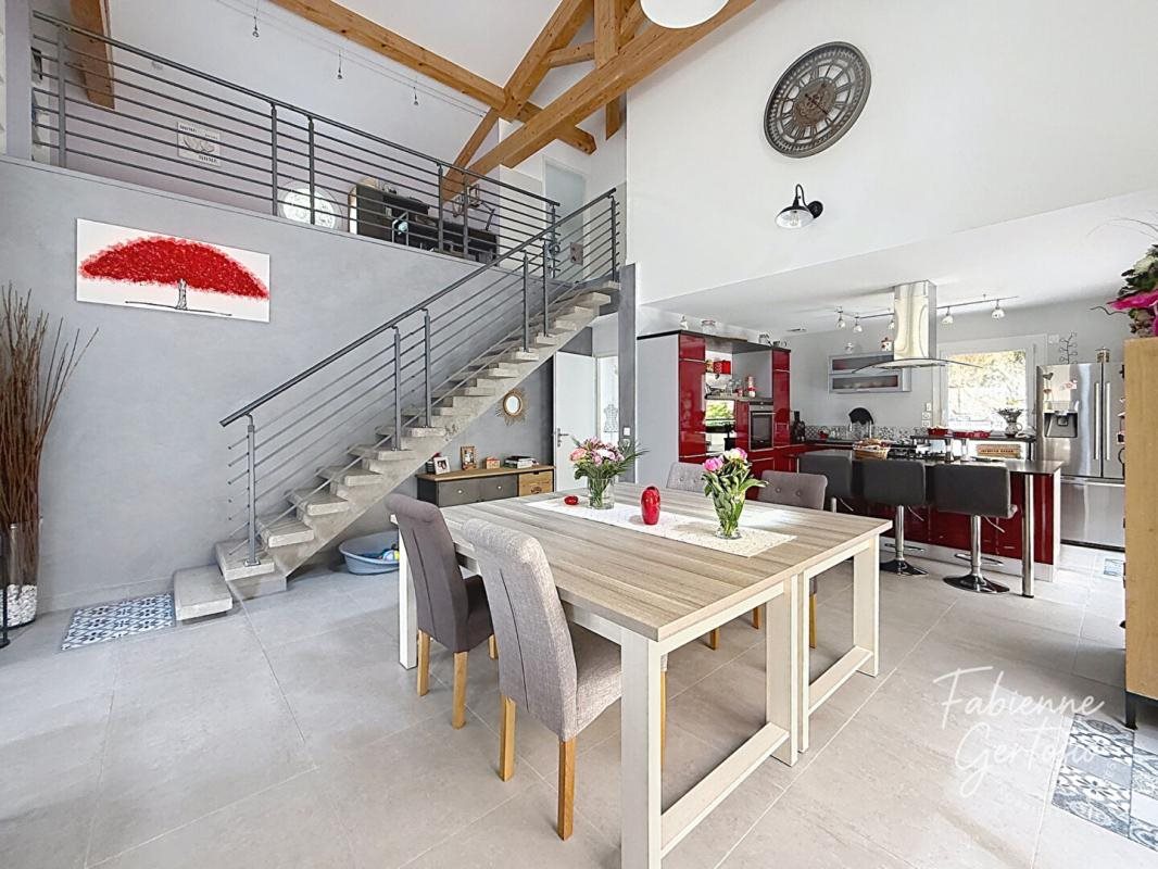Maison à vendre, 131m², Solliès-Toucas