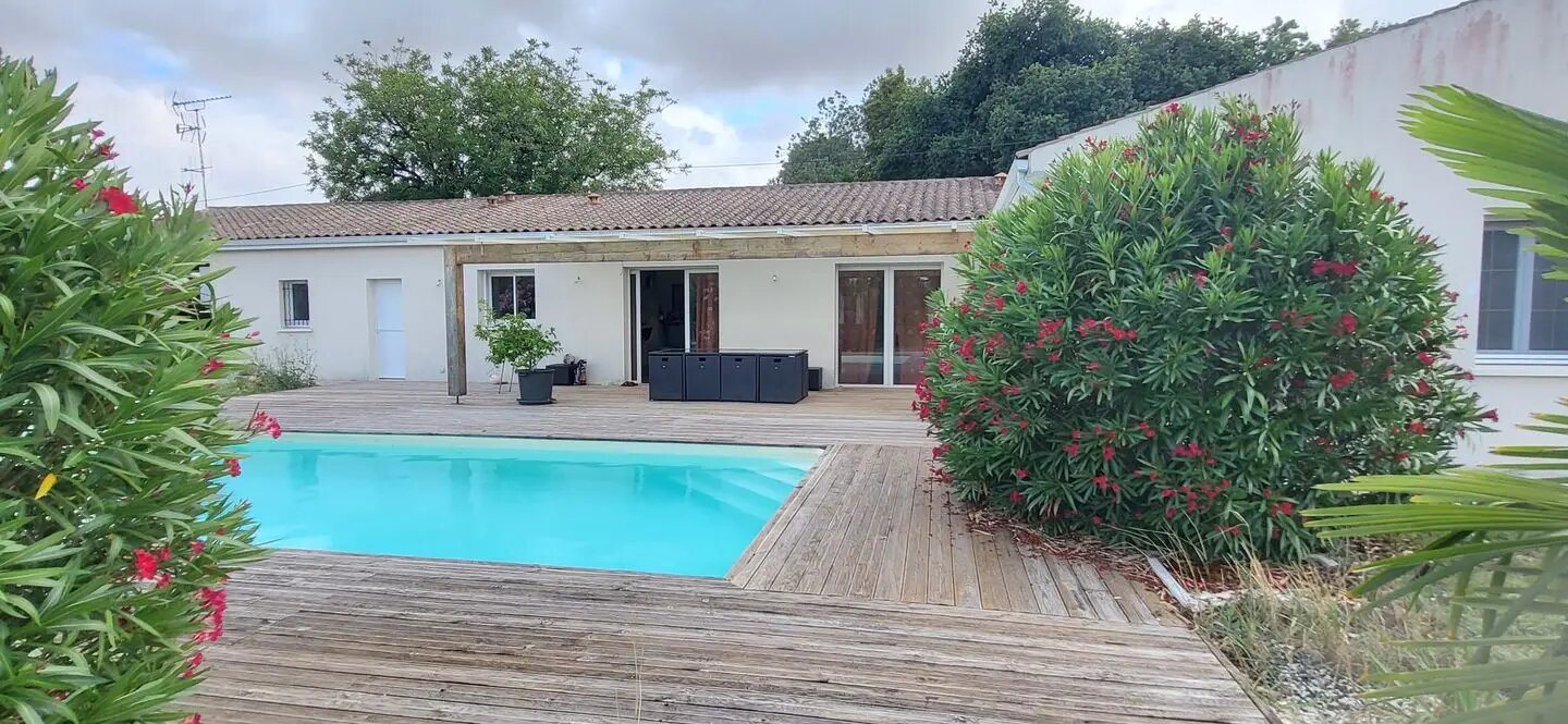 Maison à vendre, 172m², Saint-Sever-de-Saintonge
