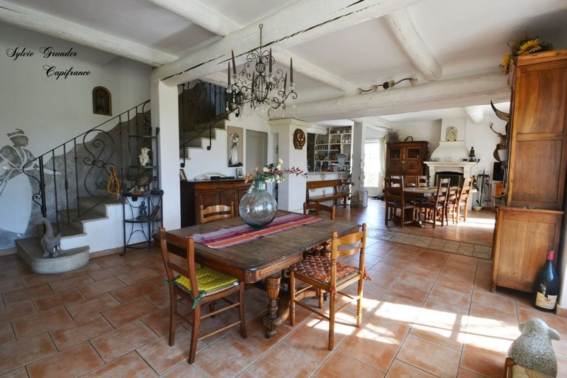 Maison à vendre, 455m², Cornillon-Confoux