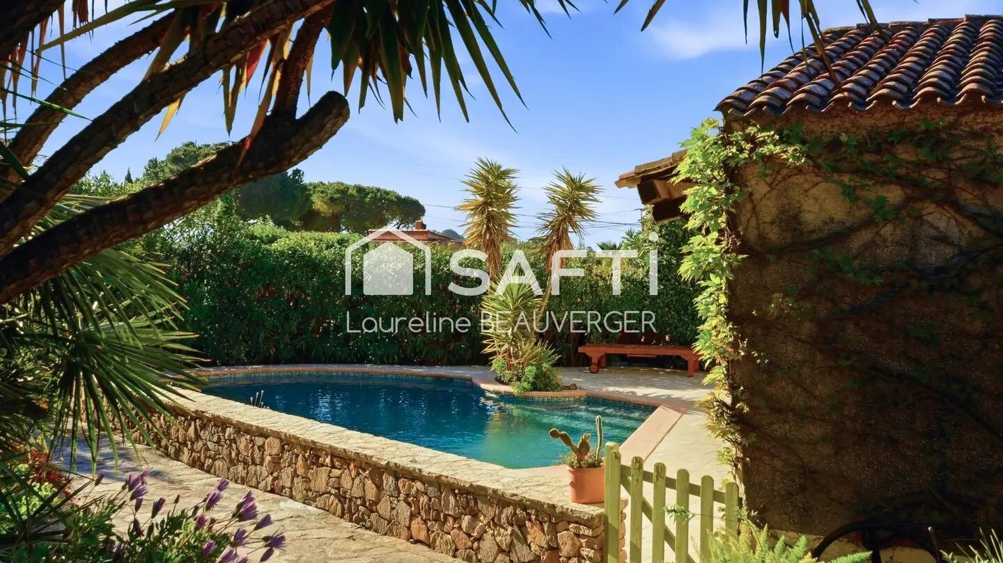 Maison à vendre, 140m², Carqueiranne