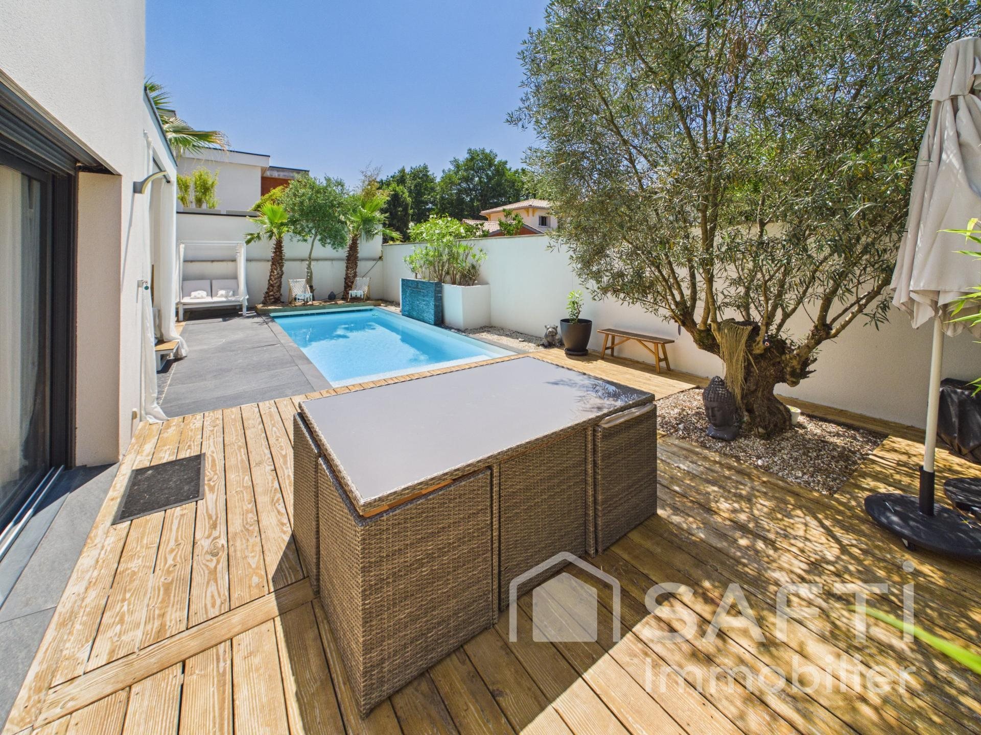 Maison à vendre, 140m², Saint-Médard-en-Jalles