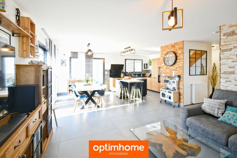 Maison à vendre, 131m², Crevin