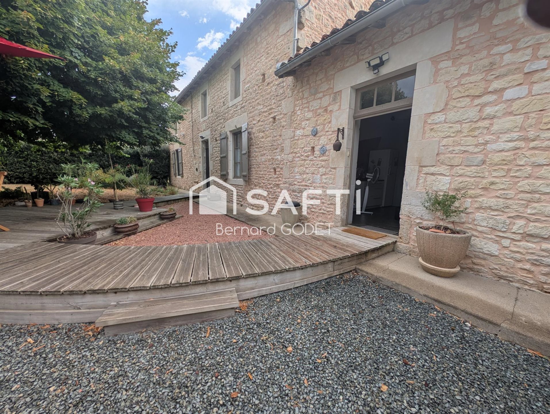 Maison à vendre, 274m², La Chapelle-Pouilloux