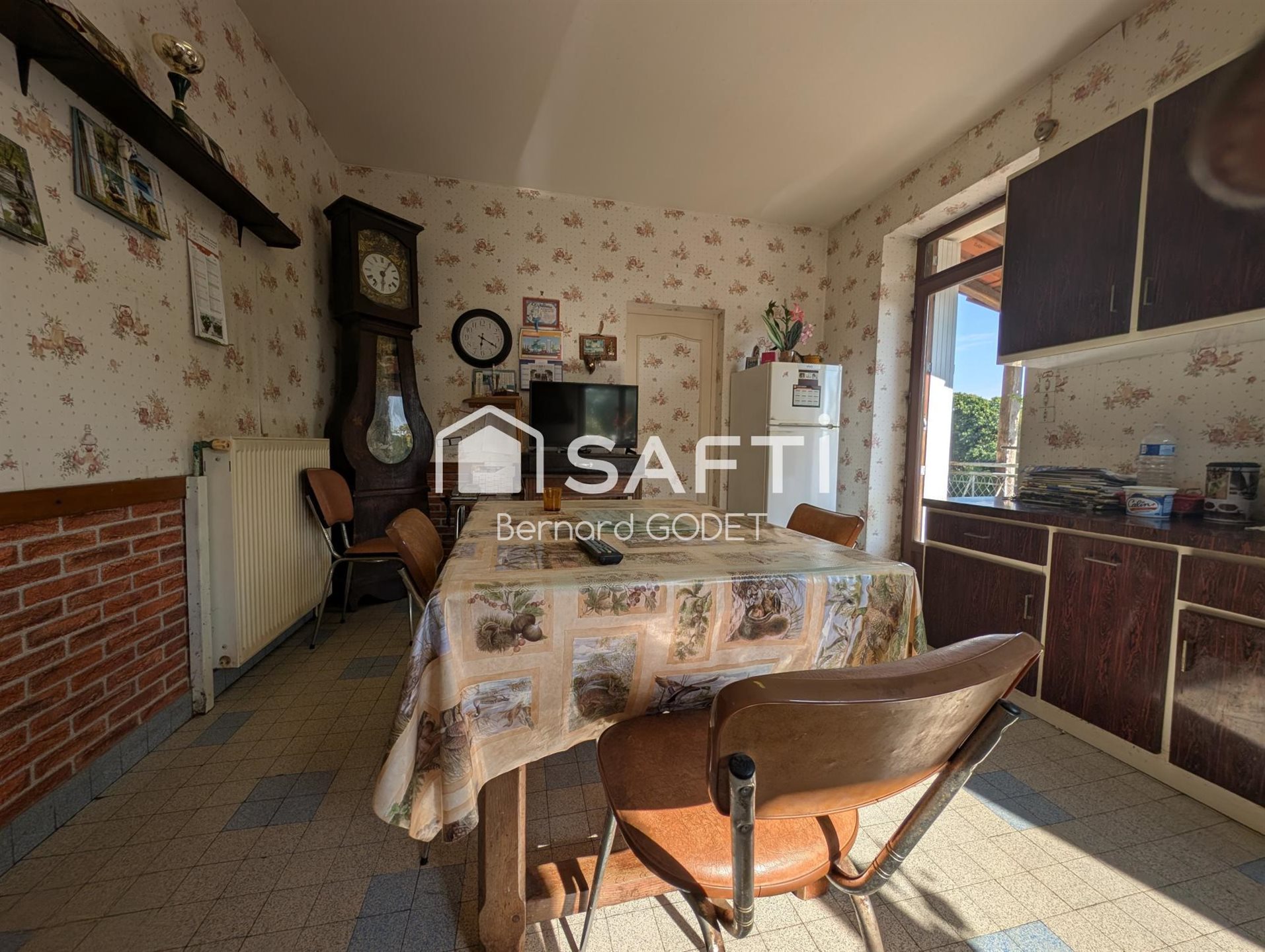 Maison à vendre, 188m², Nanteuil-en-Vallée