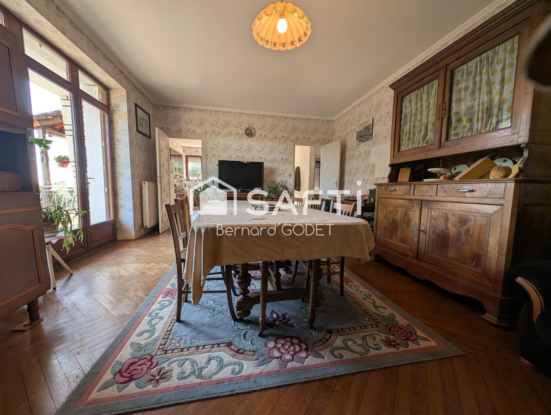 Maison à vendre, 188m², Nanteuil-en-Vallée