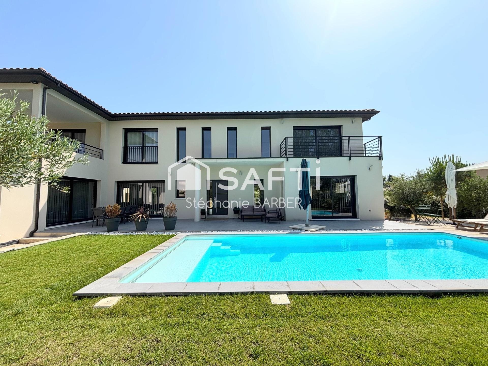 Maison à vendre, 314m², Le Pontet