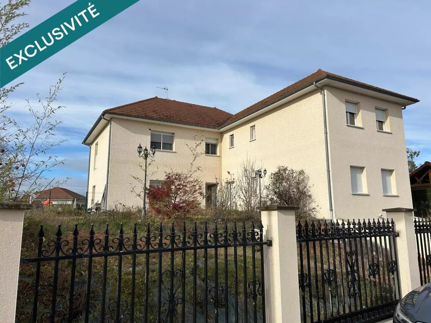 Maison à vendre, 322m², Charmeil