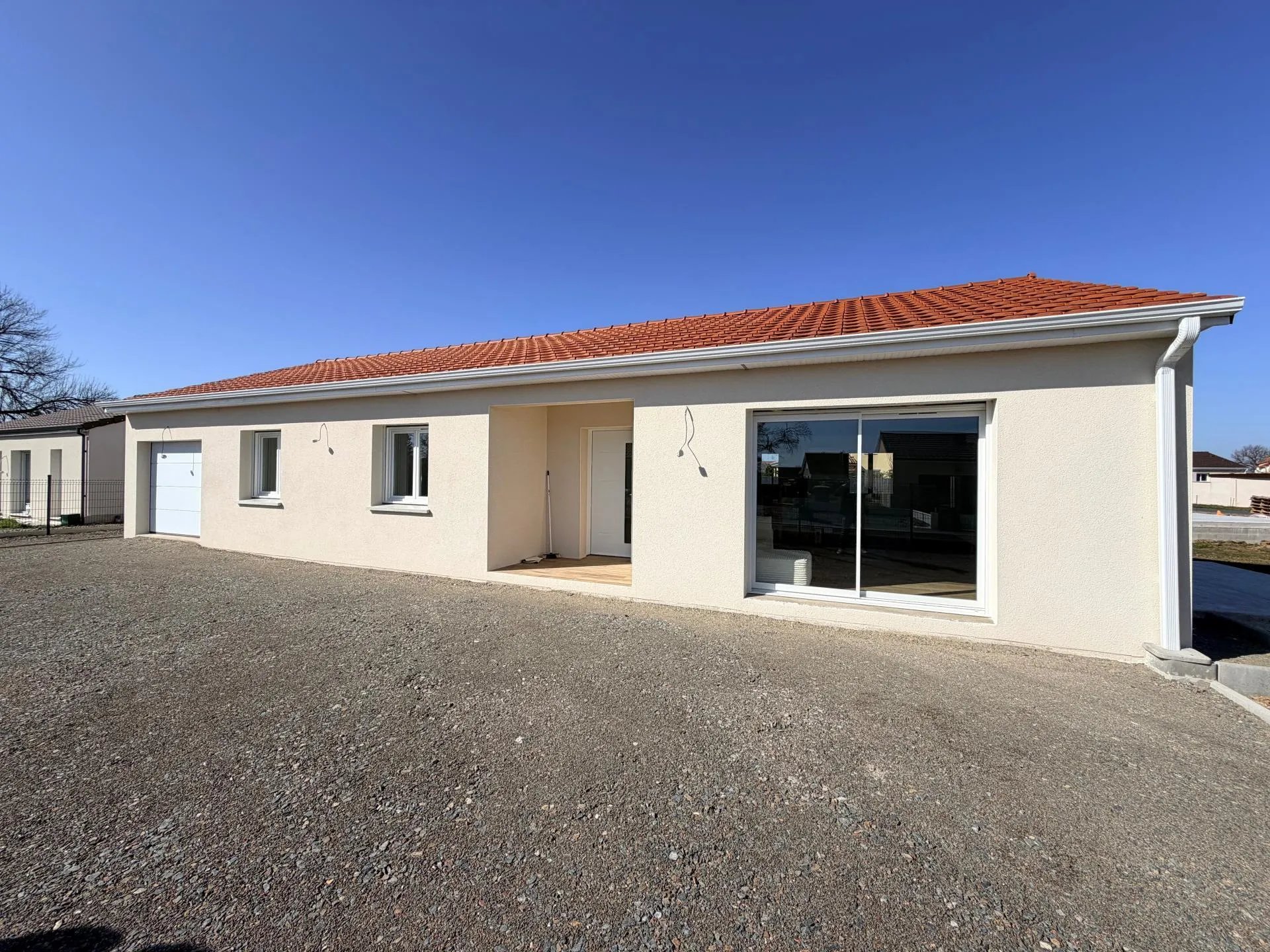Maison à vendre, 101m², Broût-Vernet