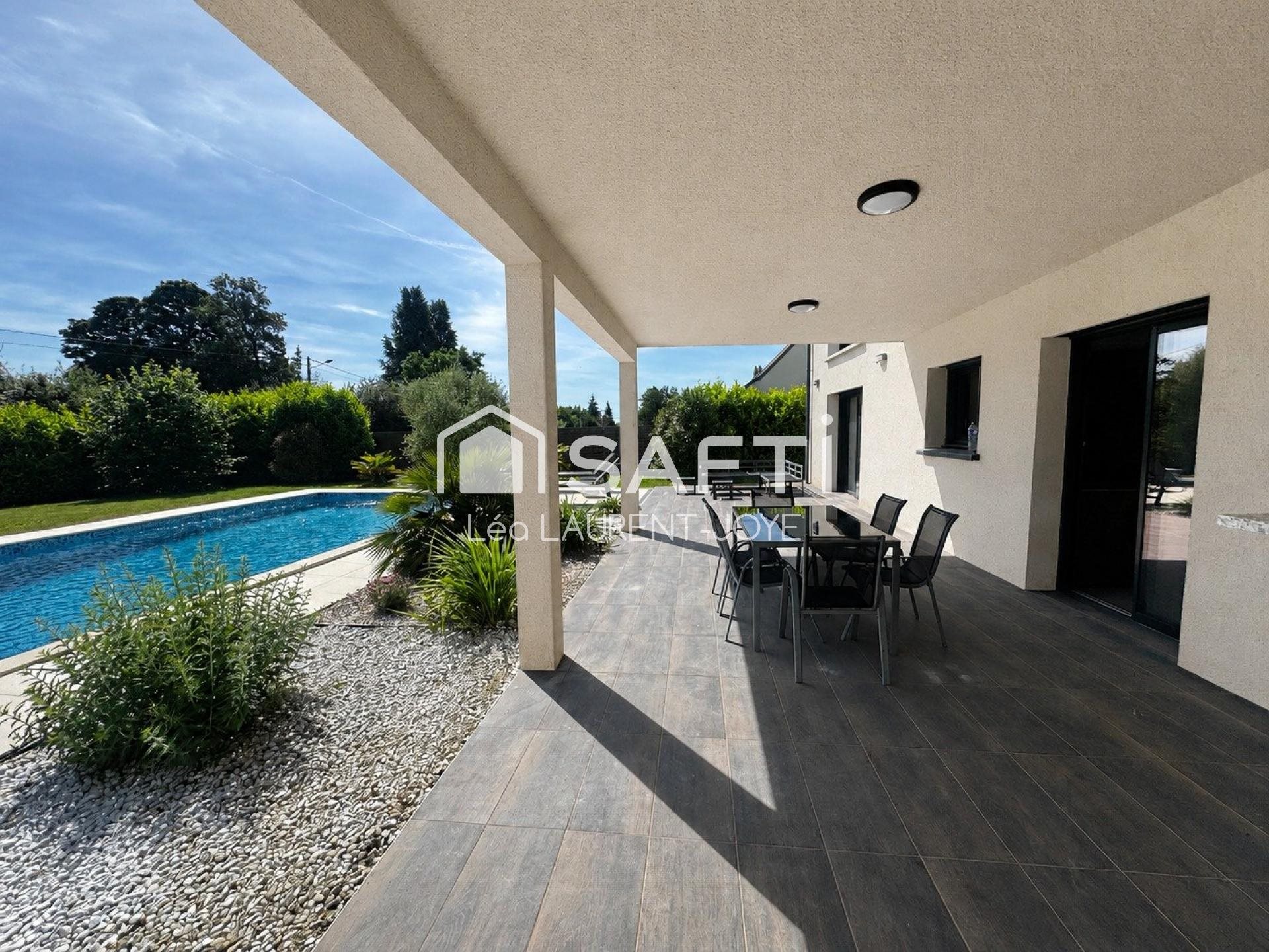 Maison à vendre, 218m², Luynes